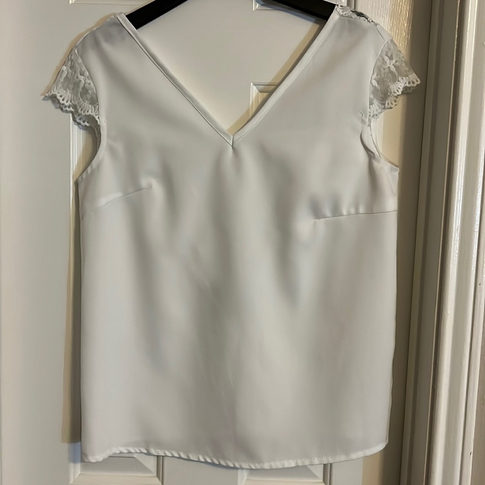 Size Small backless top